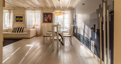 Luxuriöse 350 m² große Wohnung mit Terrasse im Zentrum von Triest