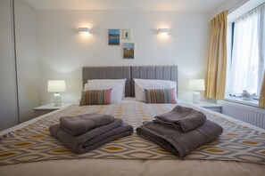 Deluxe Apartments - #3 | Blackout drapes, soundproofing, iron/ironing board, free WiFi - Broadstairs Apartments (Broadstairs)