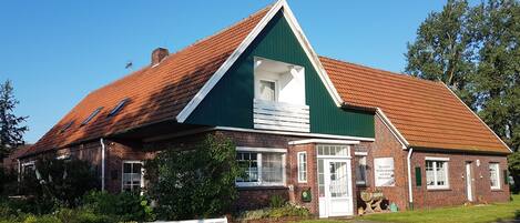 Bagian depan properti