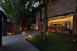 Exterior - Wonderwall Hotel (Chiang Mai)