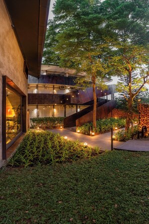 Exterior - Wonderwall Hotel (Chiang Mai)