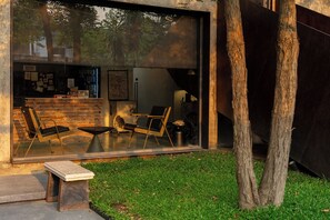 Exterior - Wonderwall Hotel (Chiang Mai)