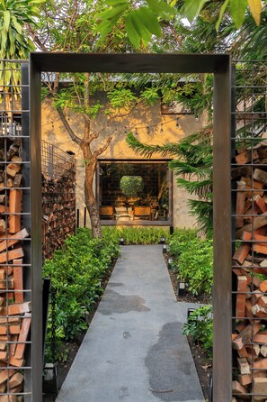 Exterior - Wonderwall Hotel (Chiang Mai)