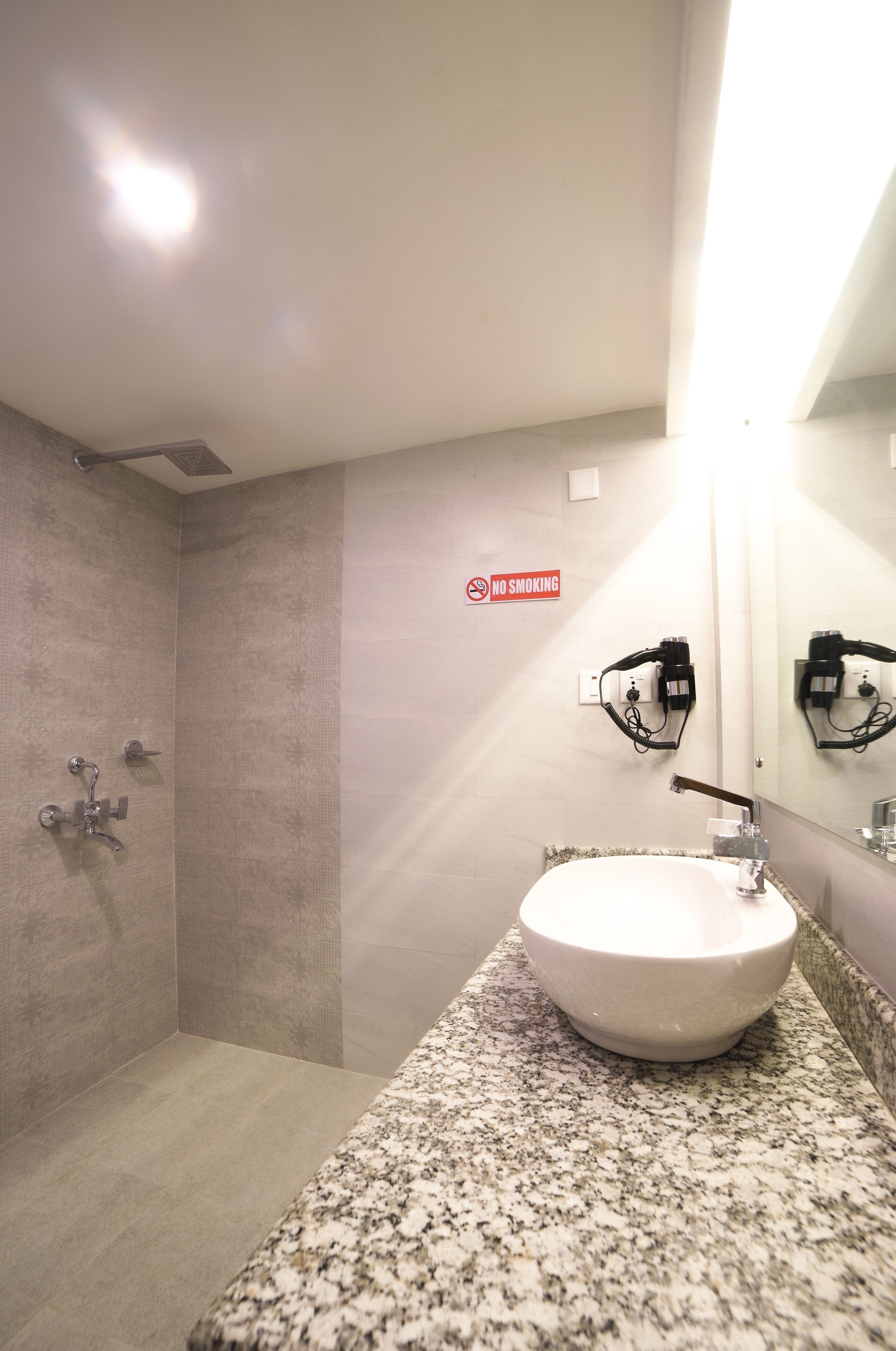 shower, rainfall showerhead, free toiletries, slippers