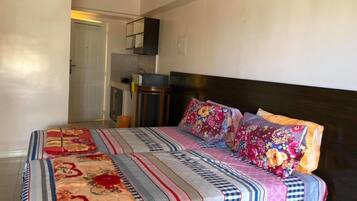 Individually decorated, individually furnished, bed sheets
