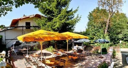 Restaurant & Pension Bellevue