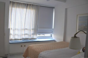 Superior-Apartment | 1 Schlafzimmer, laptopgeeigneter Arbeitsplatz, Bügeleisen/Bügelbrett