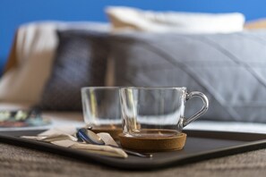 1 bedroom, WiFi - Guastalla lovely studio with romantic terrace (Milano)