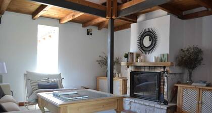 Schöne Villa mit Garten, Grill und Pool