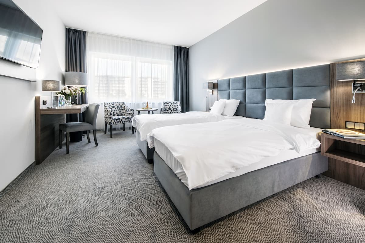 Standard Twin Room | 1 bedroom, minibar, desk, laptop workspace