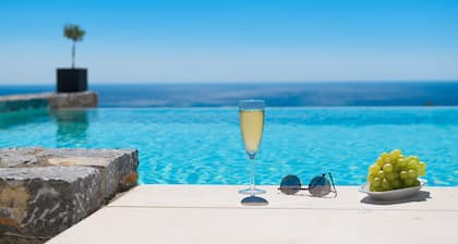 Alav Pool Villa up to 8