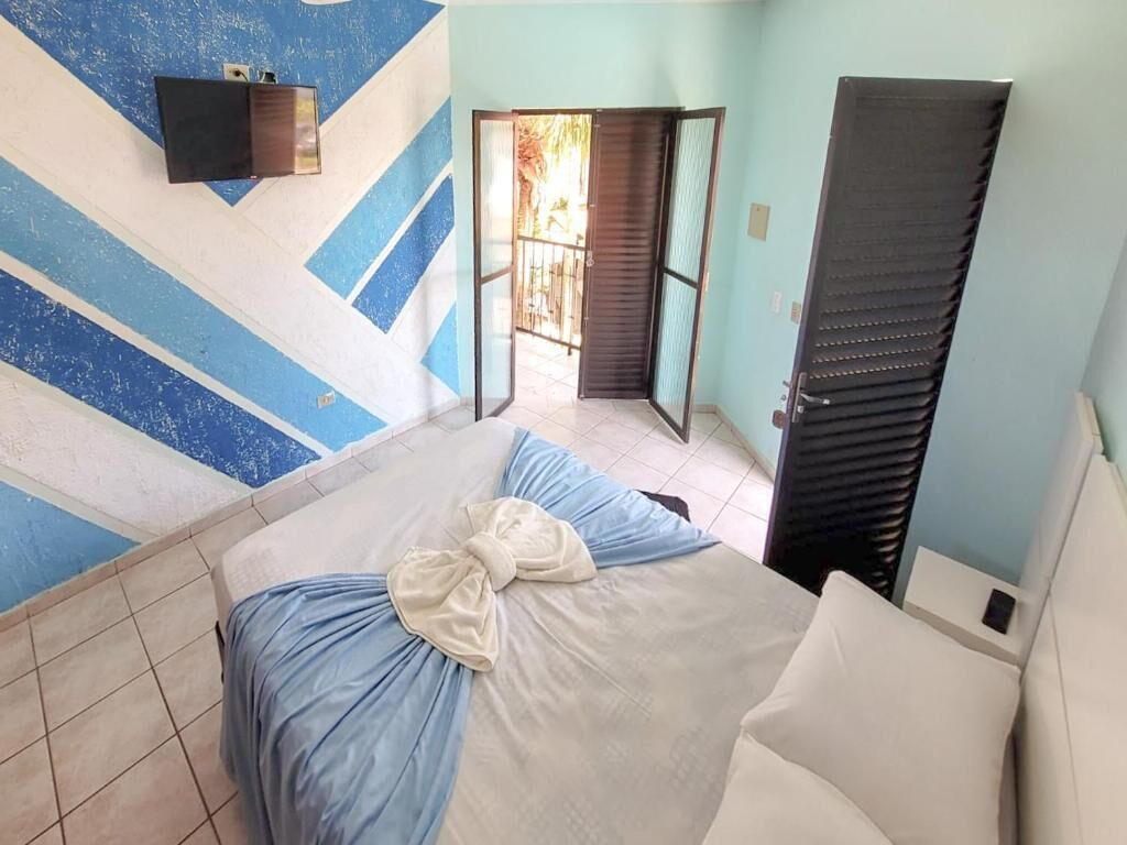 Minibar, soundproofing, free WiFi, bed sheets