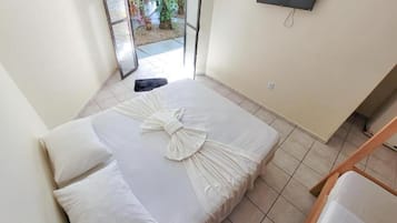 Minibar, sistema de insonorización, wifi gratis y ropa de cama