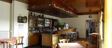 Bar (en la propiedad)