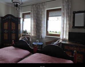 Cunas gratuitas, wifi gratis y ropa de cama