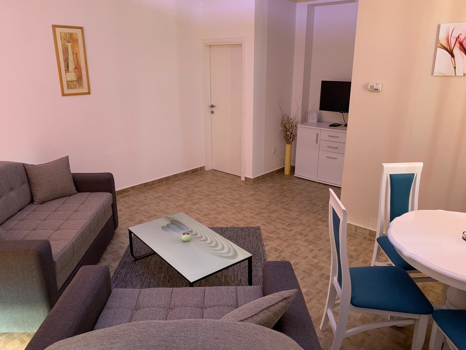 standard apartment | in-room dining