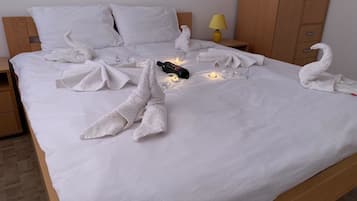 Standard Apartment | 1 bedroom, soundproofing, free WiFi, bed sheets