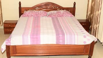 Comfort Double Room | Individually furnished, laptop workspace, blackout curtains