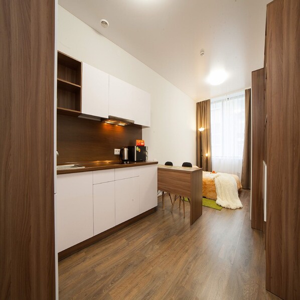 Studio (2 adults)