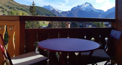 Cozy studio at the foot of the slopes, sleeps 4, mountain view