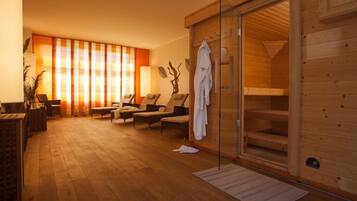 Een sauna, massagebehandelingen