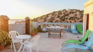 Sundeck