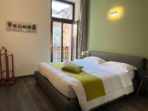 2 chambres, fer et planche à repasser, Wi-Fi gratuit, draps fournis