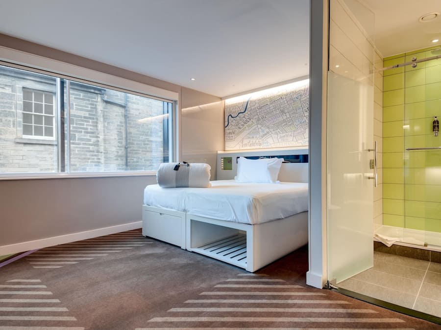 Superior Double Room | Bed sheets