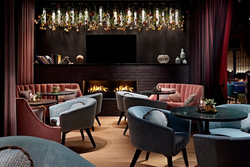 Me and All Hotel Dusseldorf Oberkassel, by Hyatt