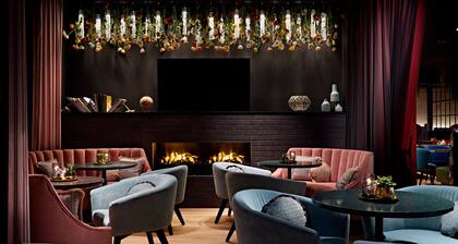 Me and All Hotel Dusseldorf Oberkassel, by Hyatt