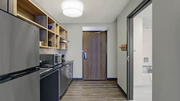 Studio Suite, 2 Queen Beds, Mobility Accessible (Accessible Tub)