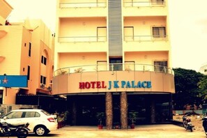 Exterior - Hotel J K Palace (Rahata)