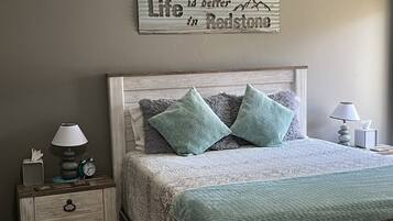 1 bedroom, iron/ironing board, bed sheets