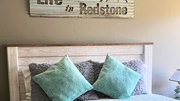 1 chambre, fer et planche Ă repasser, draps fournis