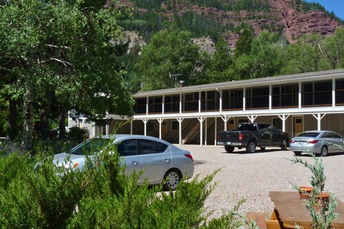 Mountain Retreat  on the Crystal River