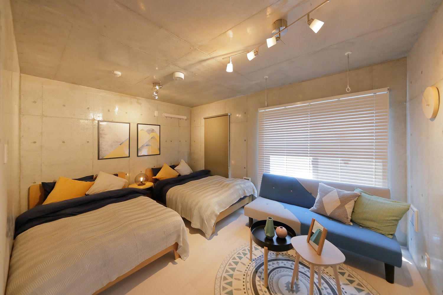 Værelse | Strygejern/strygebræt, sengetøj