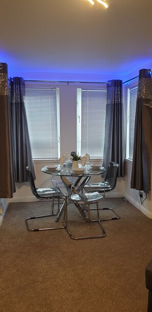 Apartment, 1 Bedroom | Living area | 42-inch Smart TV with digital channels, TV, DVD player - Beach Apartment - Kirkcaldy (Kirkcaldy)