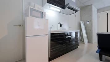 Room | Private kitchen | Fridge, microwave, stovetop, electric kettle