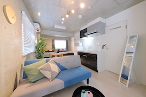 Living room - Landmark Namba F (Osaka)