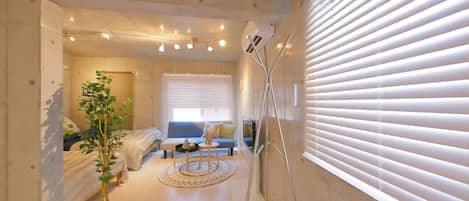 ルーム | アイロン / アイロン台、ベッドシーツ