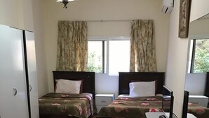 고급 침구, 셀렉트 컴포트 침대, 객실 내 금고, 암막 커튼