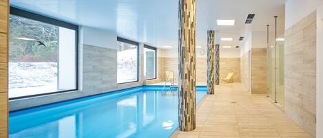 Piscine couverte