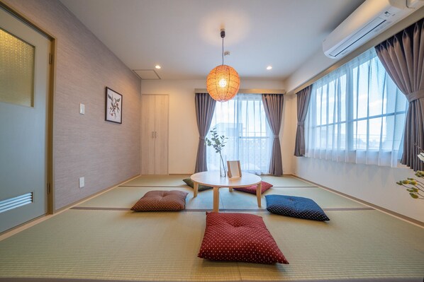 Habitación | Área de sala de estar | Televisión 