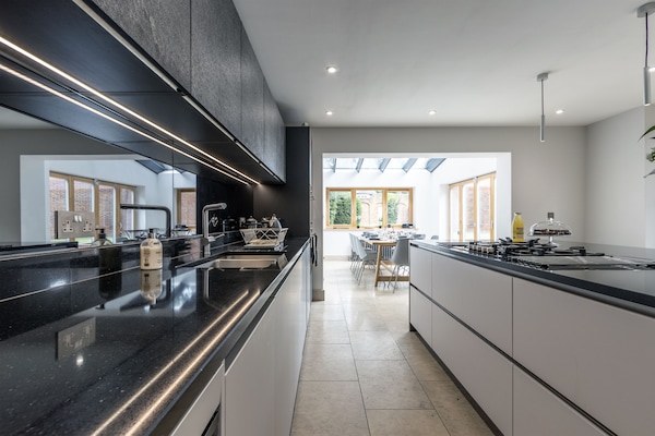 Kitchen leading onto the conservatory dining area