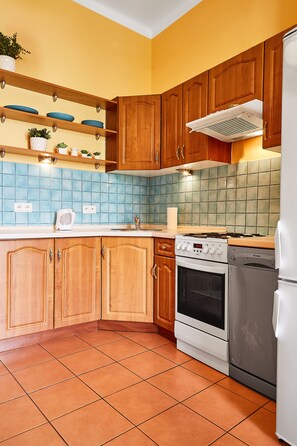 Private kitchen - Green Yard Apartment Krowoderska Street (Kraków)