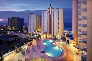 Innenpool, Außenpool