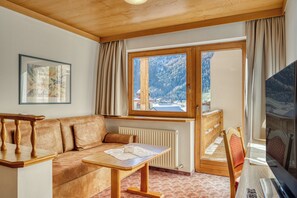 Double Room, Mountain View