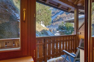 Junior Studio Suite | Balcony view