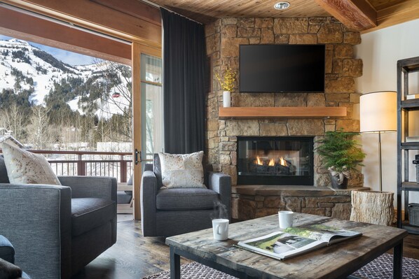 TV connectée, cheminée