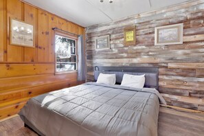 Hytte, flere senger, terrasse, fjellutsikt (451) | 9 soverom, individuelt dekorert, individuelt innredet og sengetøy